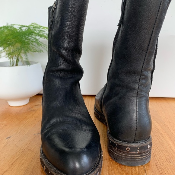 SOLD.    Fluevog -  NICOLA BOOT - - Picture 3 of 10